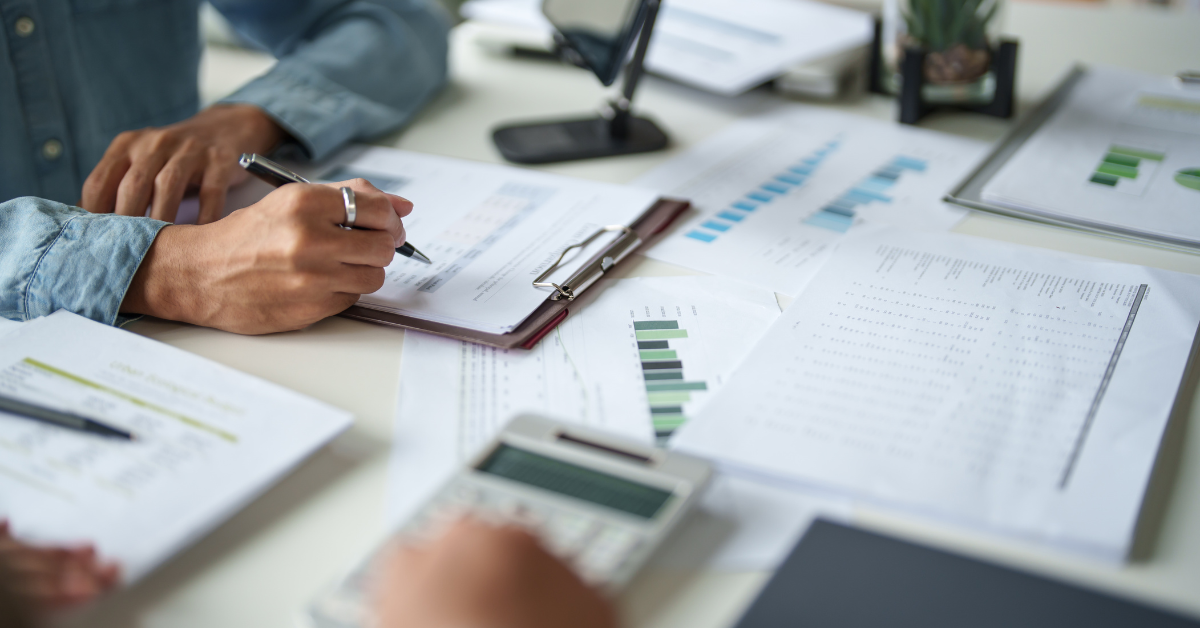 Choosing the Right Accounting & Tax Services Consultant