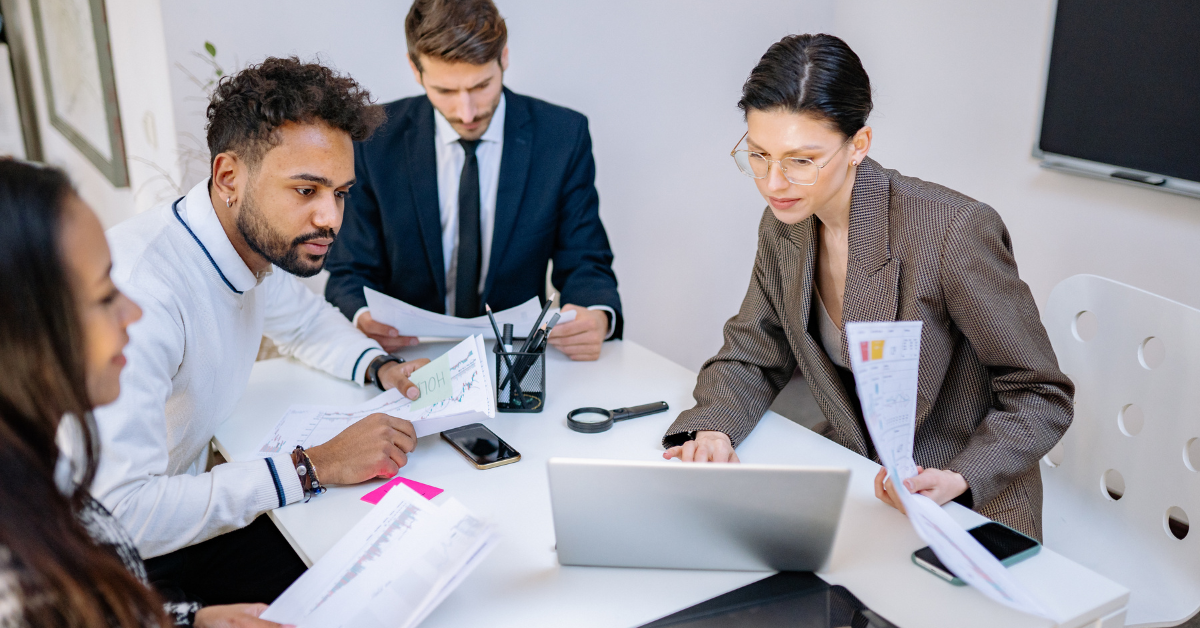 How the Right Financial Consultant Can Transform Businesses